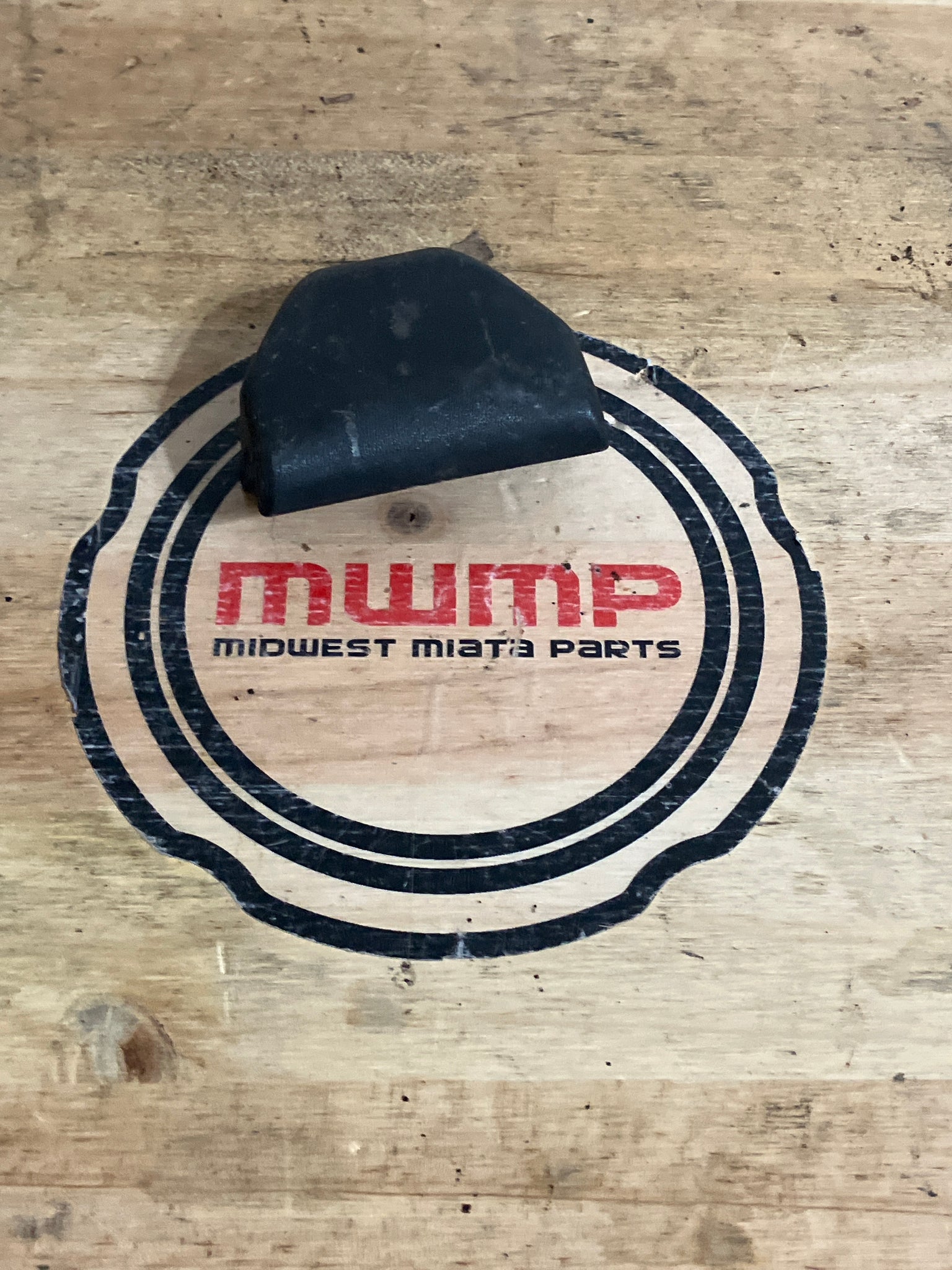 1990-1997 Mazda Miata Seat Belt Bolt Cap Trim N026-57-631-00