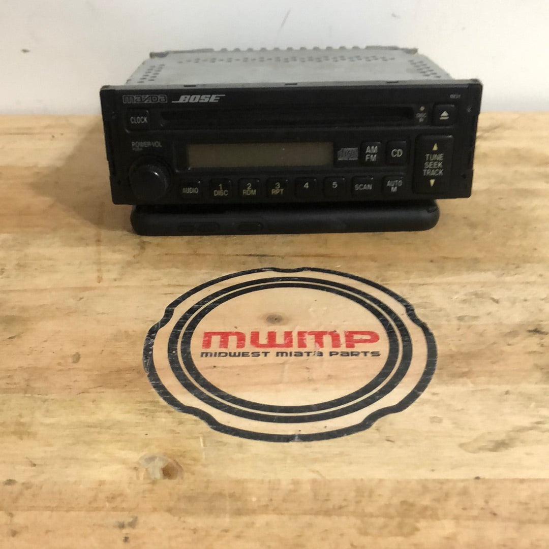 1999-2000 Mazda Miata Bose AM/FM CD Player NC10-66-9R0A