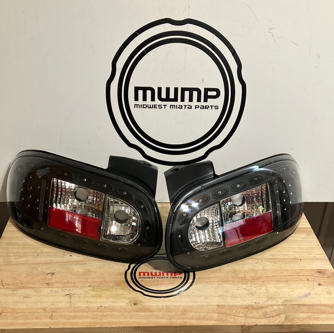 1999-2005 Mazda Miata Anzo LED Taillights Set/Pair