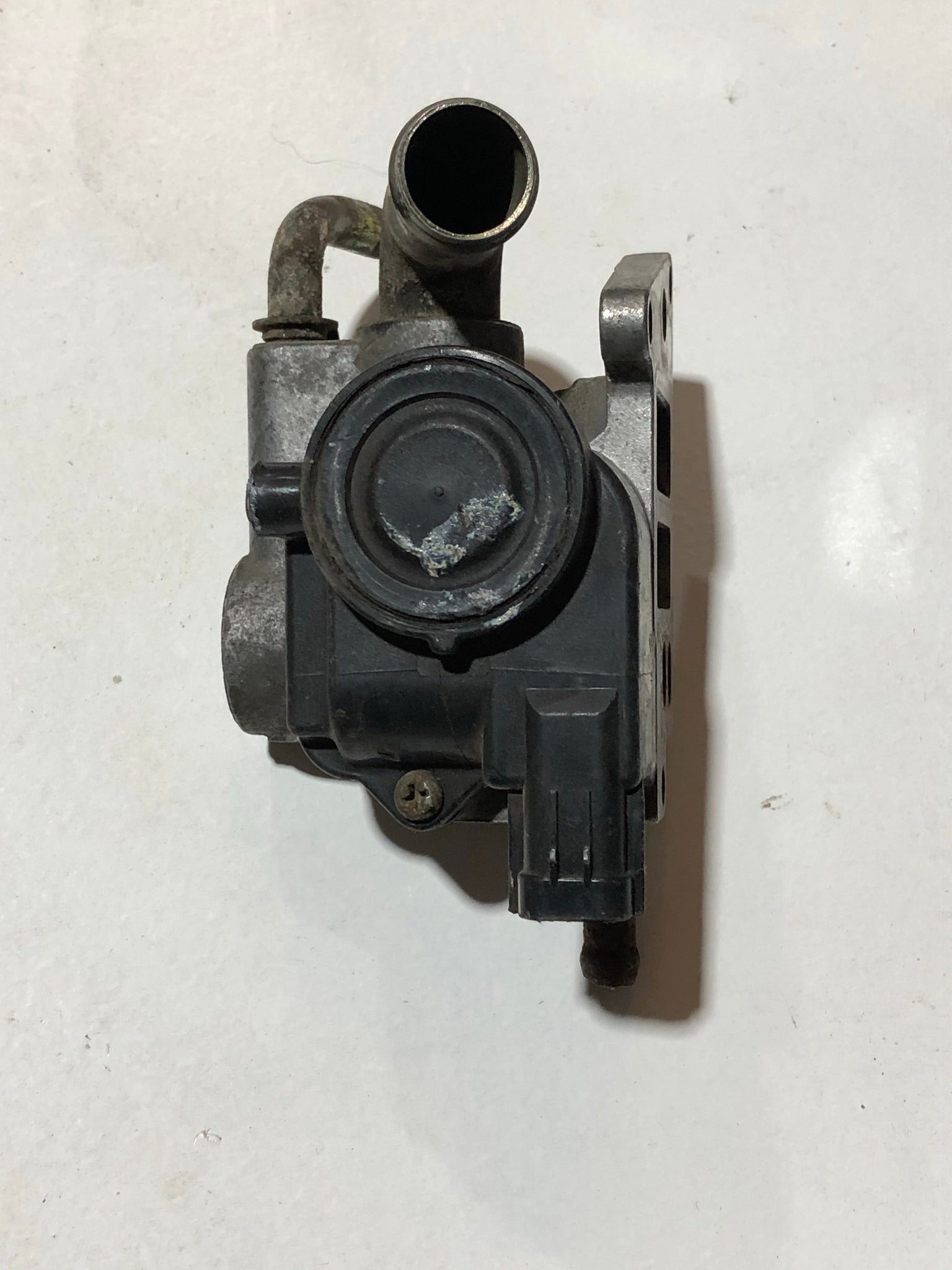 1990-1993 Mazda Miata MX5 Idle Air Control Valve B61P-20-660