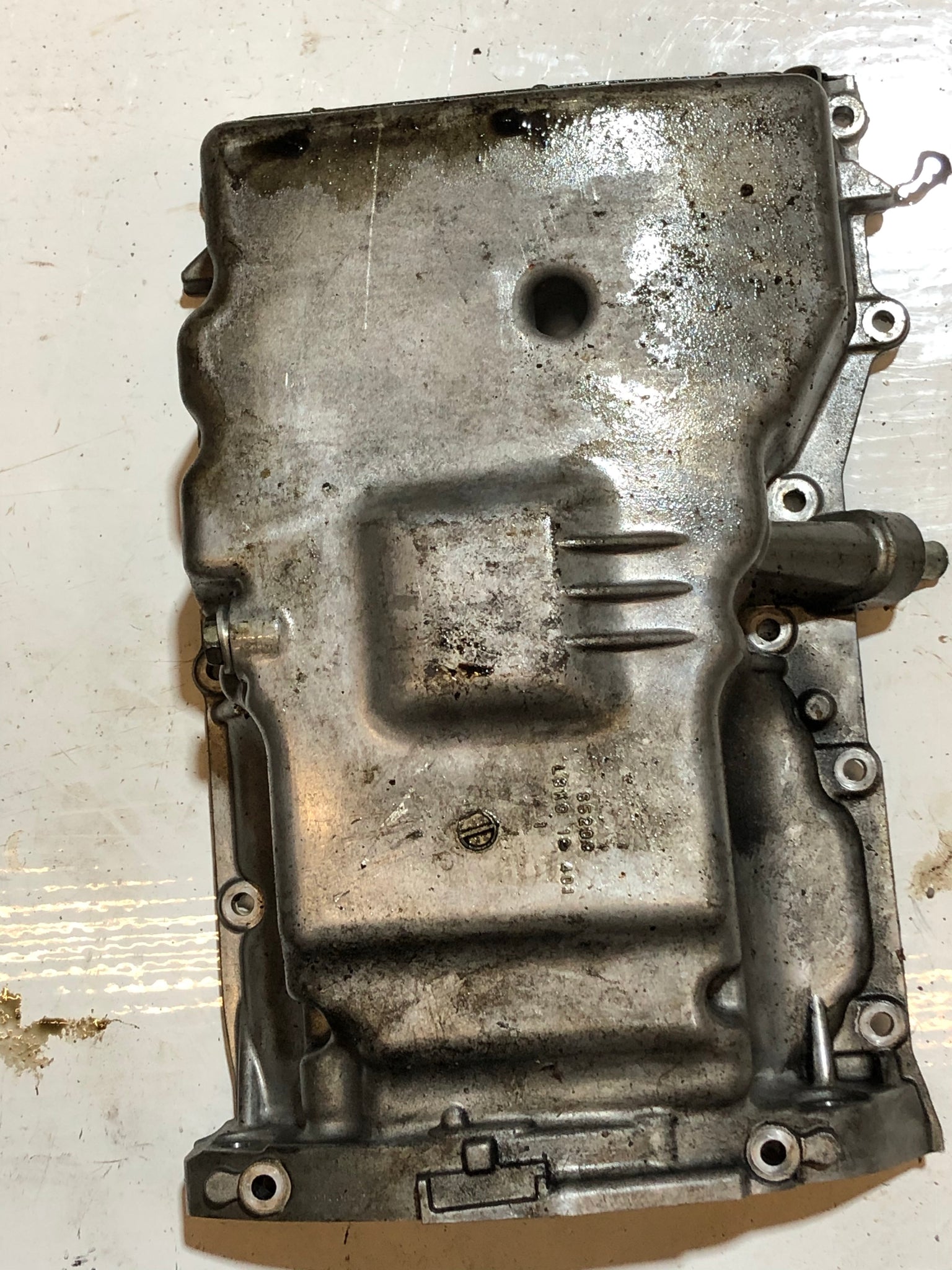 2006-2012 Mazda Speed3 Oil pan LF5G-10-400