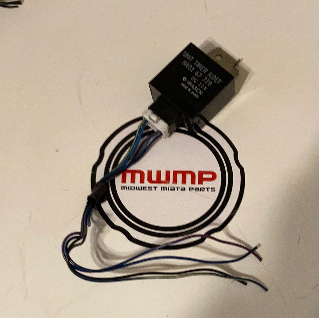 1990-1997 Mazda Miata Rear Defrost Relay with Wiring Pig Tail and connector NA01-67-7T0