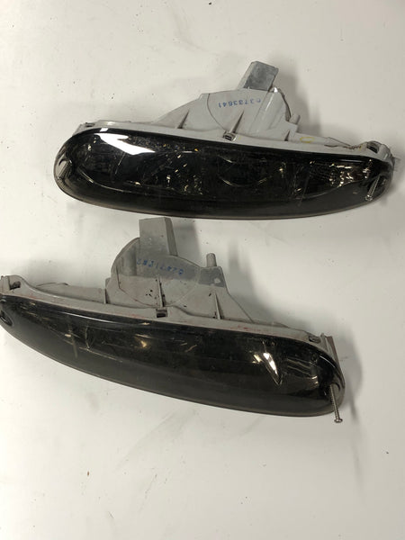 1990-1997 Mazda Miata NA Front Bumper Parking Light Turn Signal / TSI