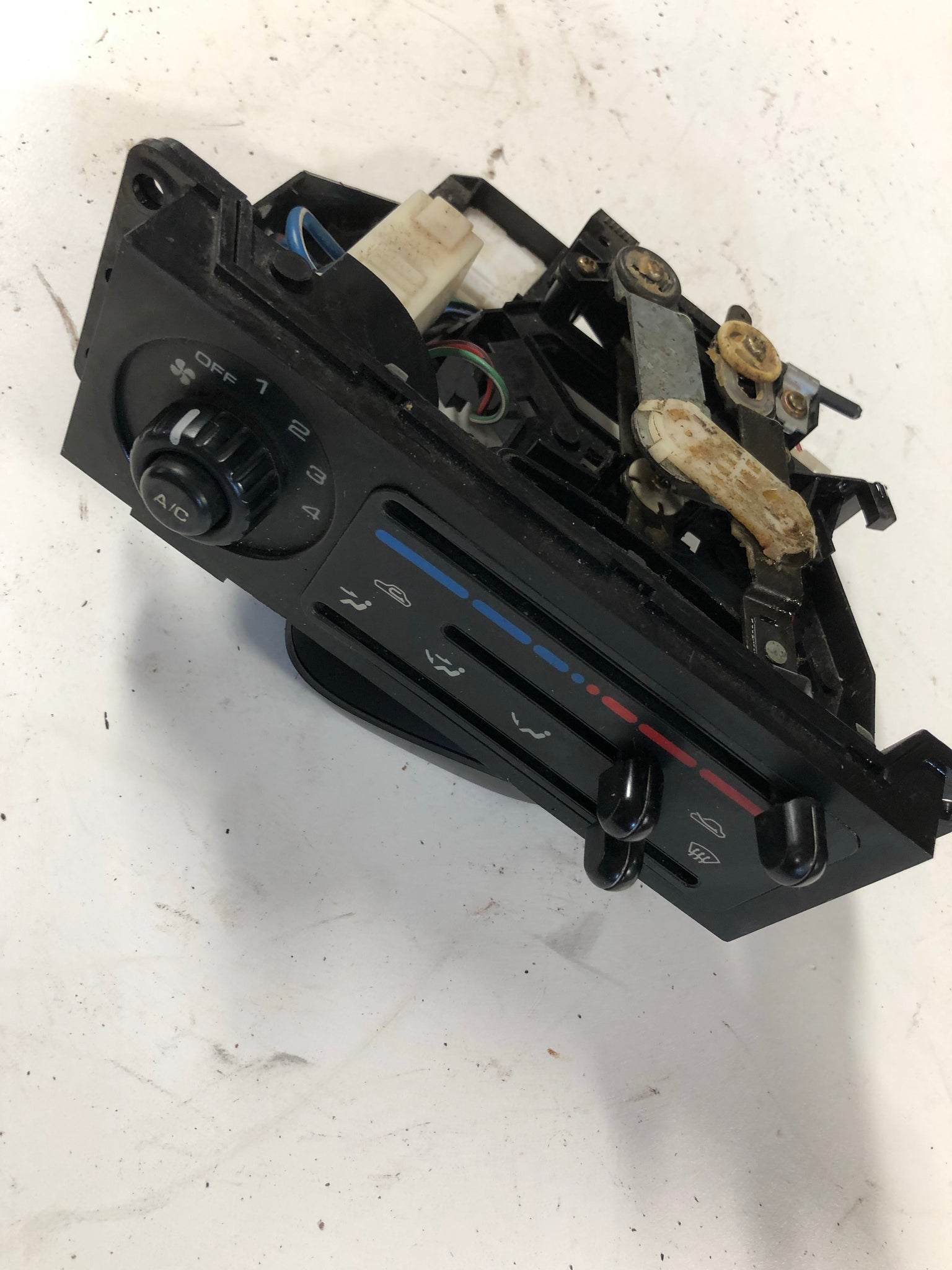 1990-2005 Mazda Miata Climate Control HVAC Panel