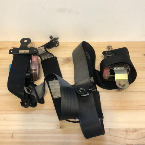 1990-1993 Mazda Miata Left Drivers Seat Belt